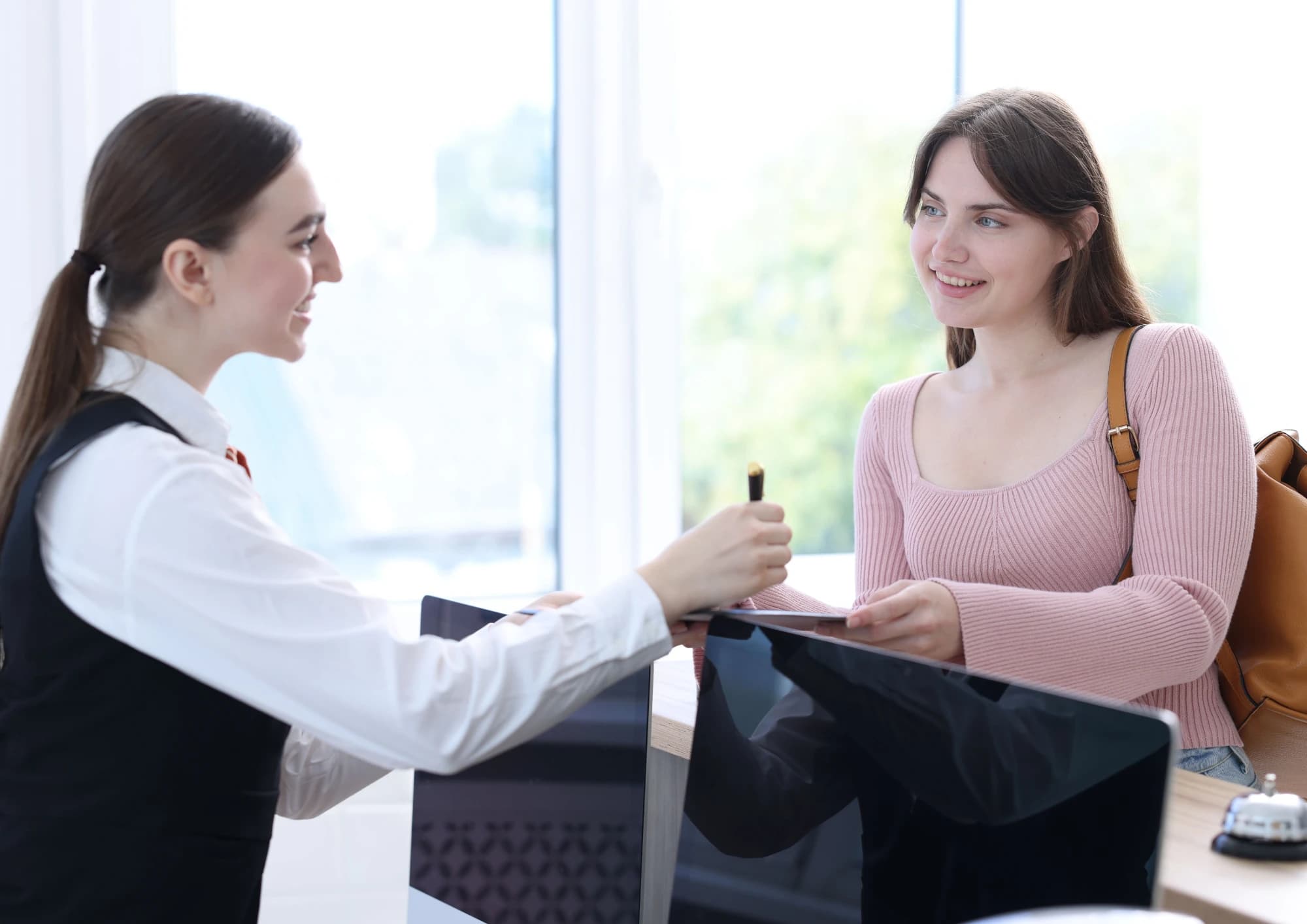 Titre professionnel Chargé(e) d’accueil et de gestion administrative – Niveau 4 (équivalent Bac)